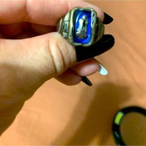 ANTIQUE MANS CLASS RING